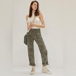 Pilcro Anthropologie The Roamer Floral Green Pants - Size 25